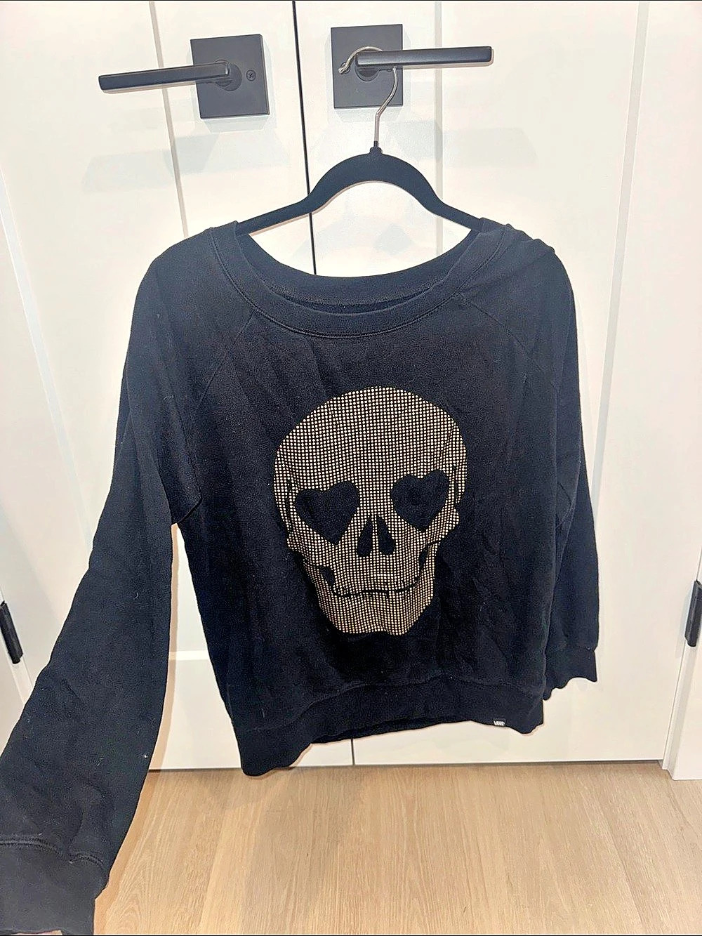 Vans Black & Gold Skull Sweater Size Large